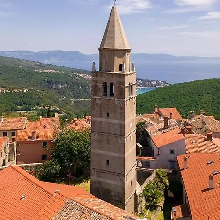 Close To The Sea *
