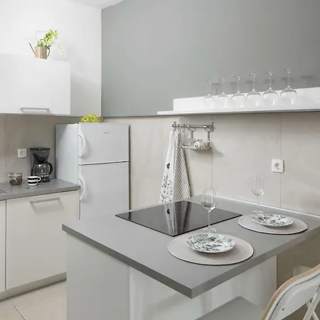Close To The Sea Apartment *